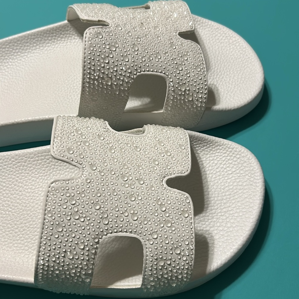 White Slide Sandals - Picture 4 of 7